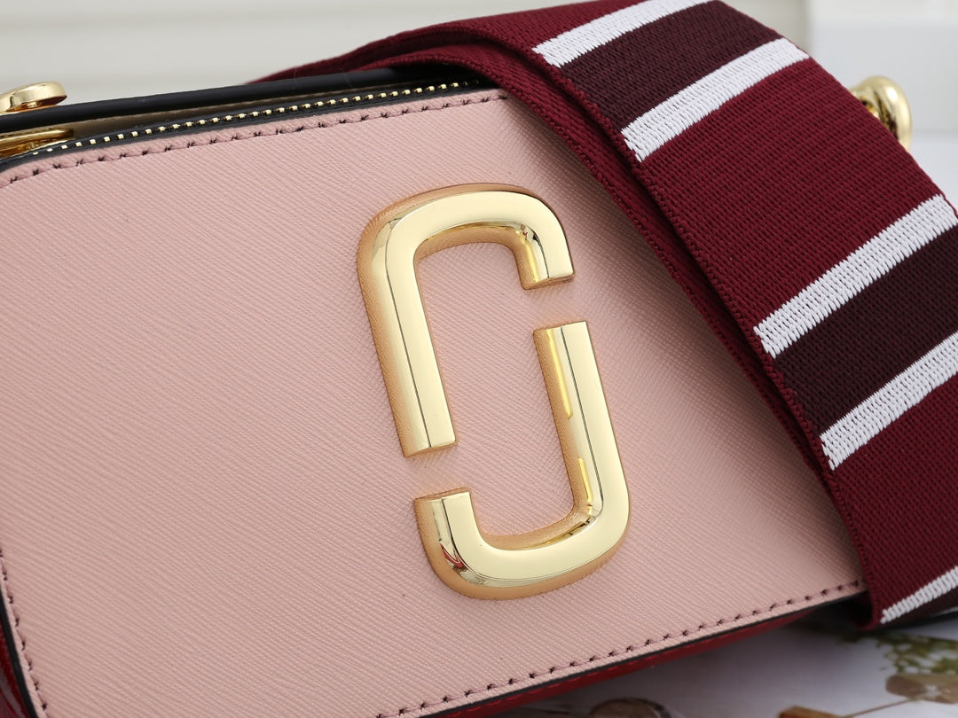 1XA31BDE Stylish leather bag 