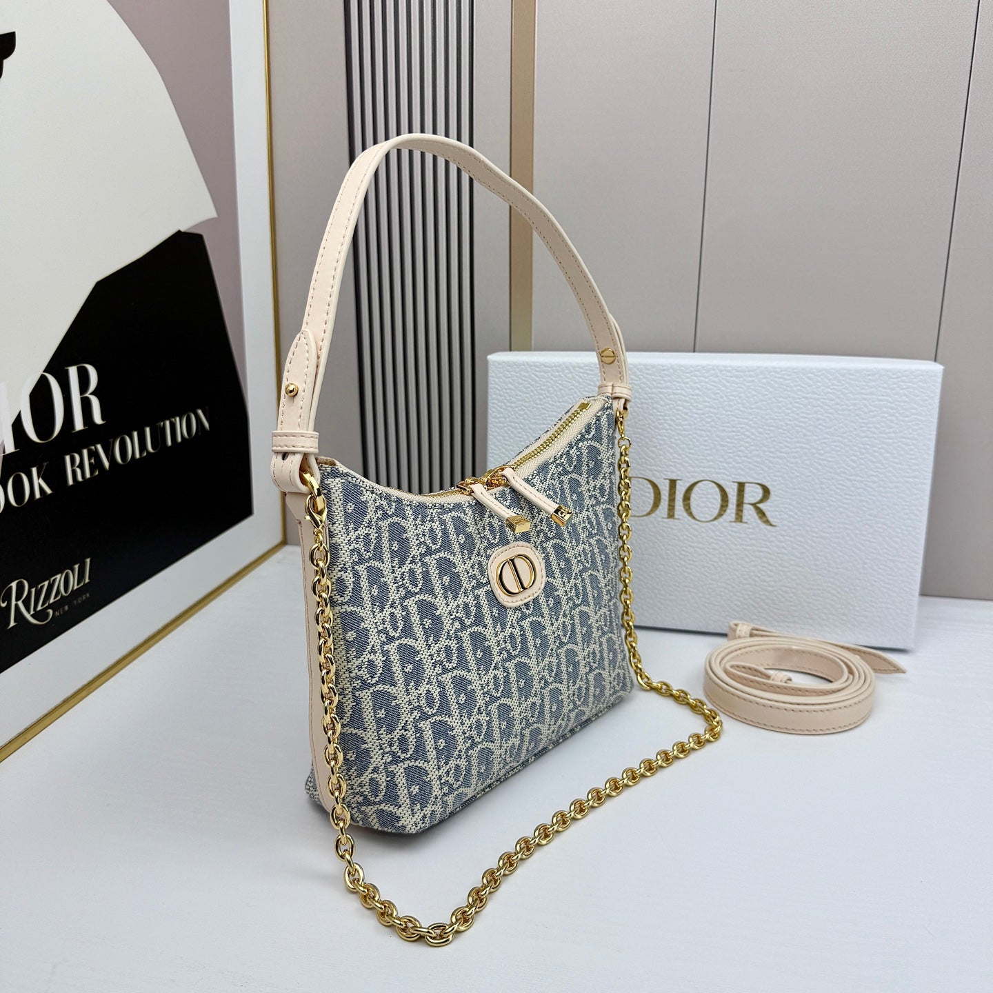 15RD67BDE Stylish bag