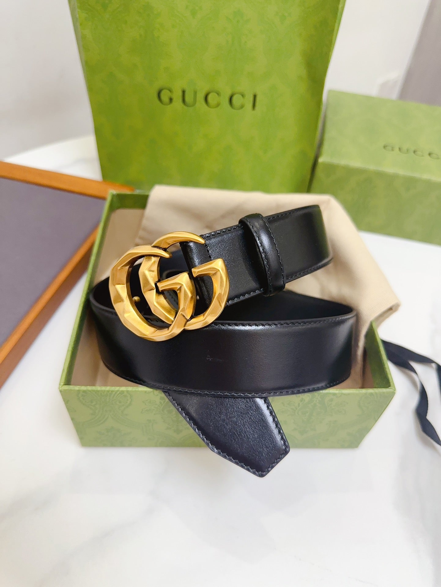 255RB13PDE Stylish  High quality belt With full package