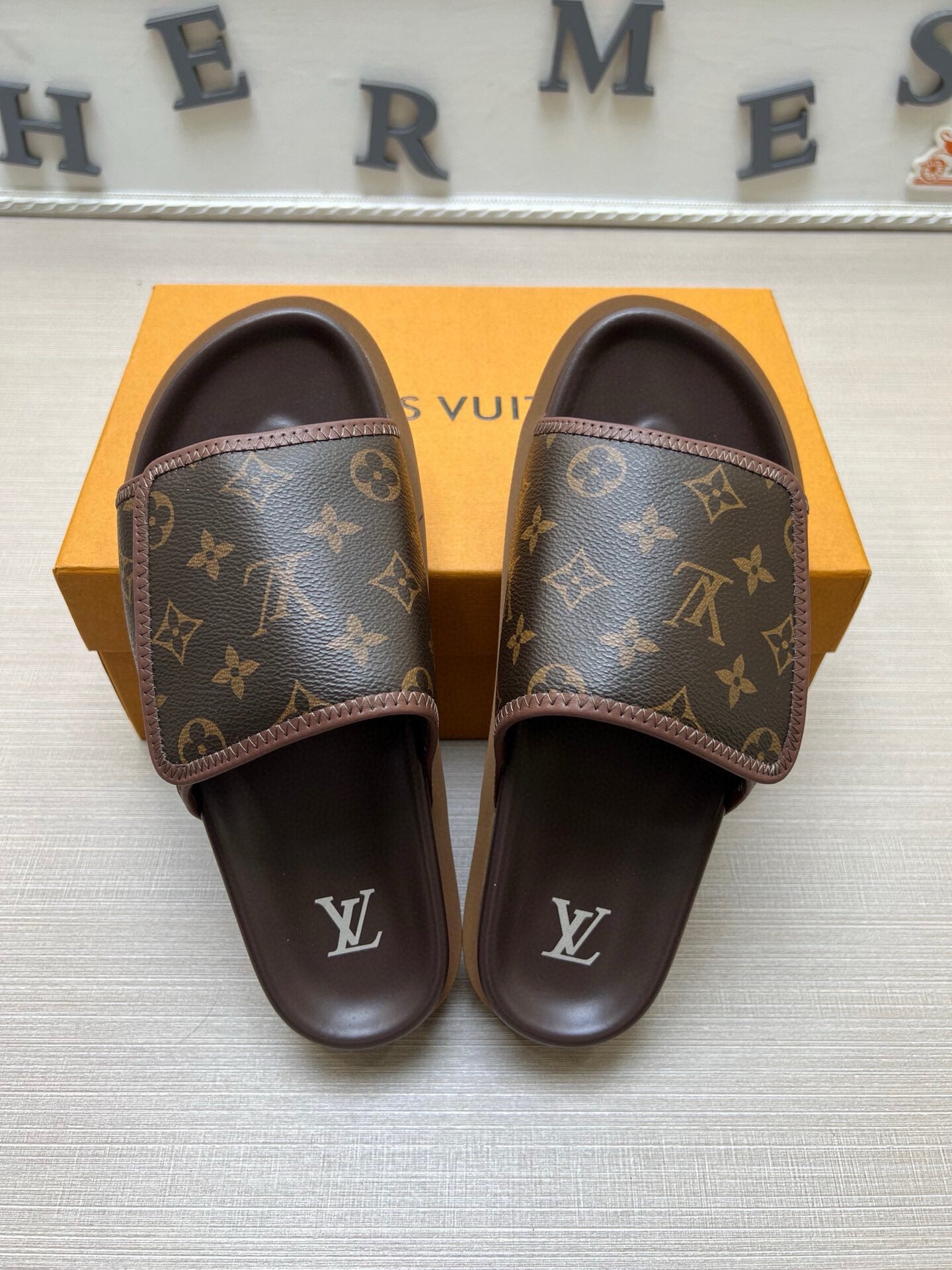 5WE245ZDE Stylish Slippers