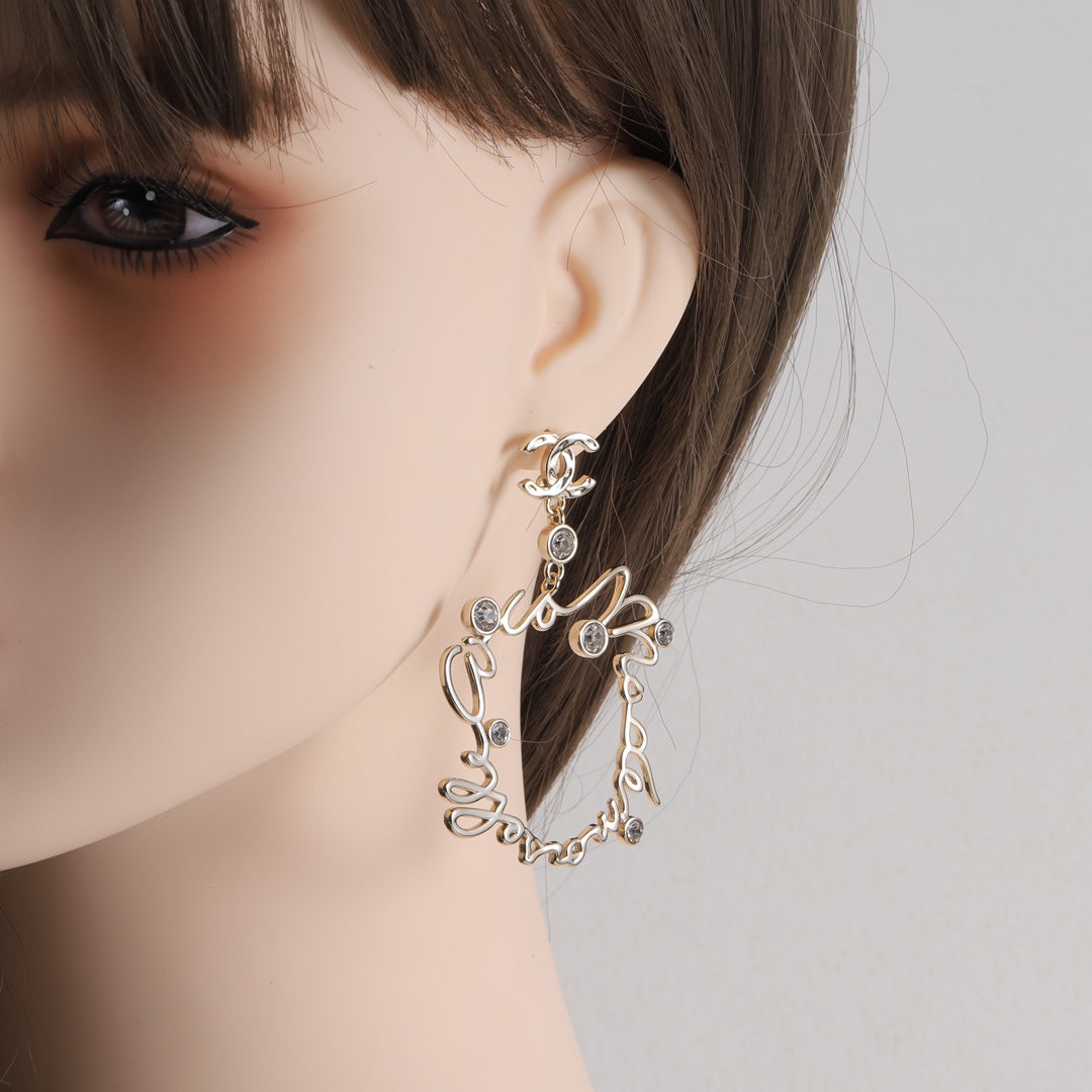 14C373EDE Stylish Earrings