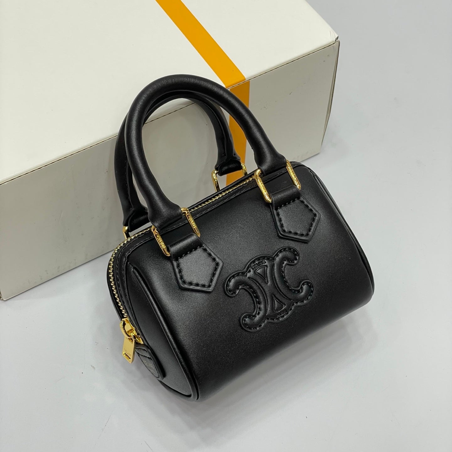 155NN27BDE Stylish leather bag