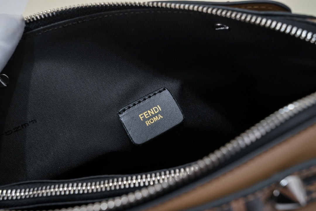 2XF331BDE Stylish leather bag 