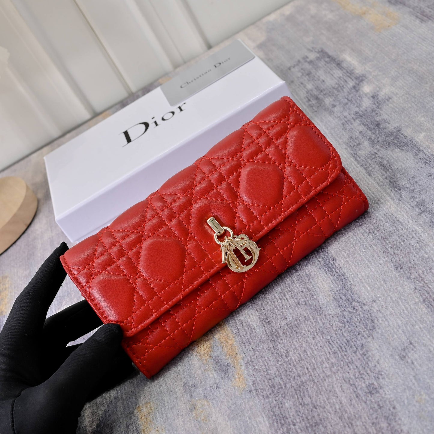 15RD89BDE Stylish leather bag