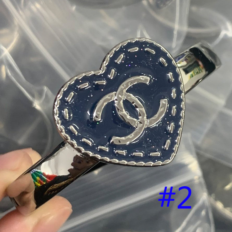 8XC65KDE Stylish Bracelets