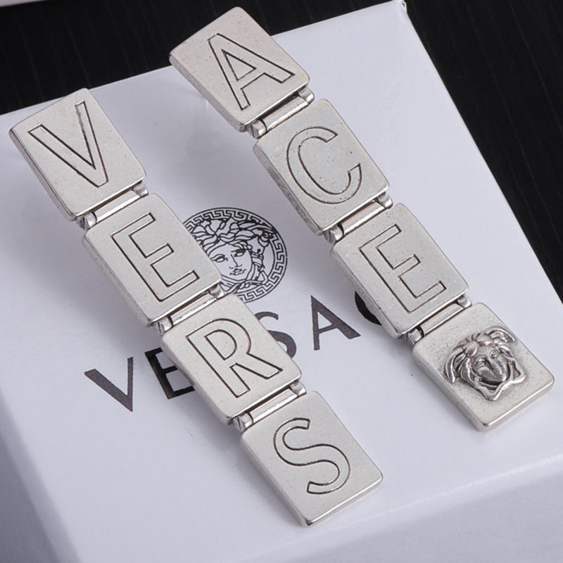 1NV67EDE Stylish Earrings