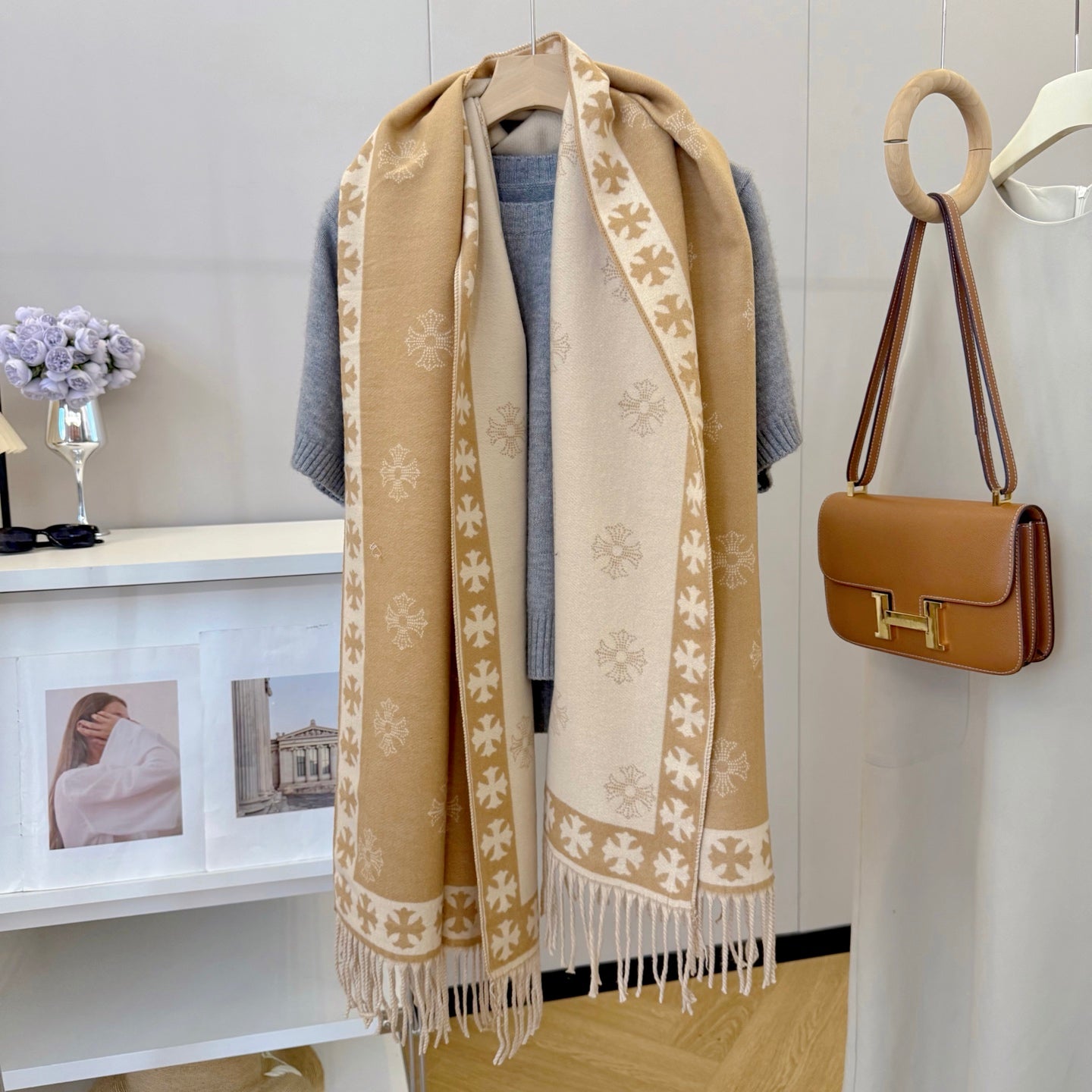185ZA33WDE Stylish Winter Scarves
