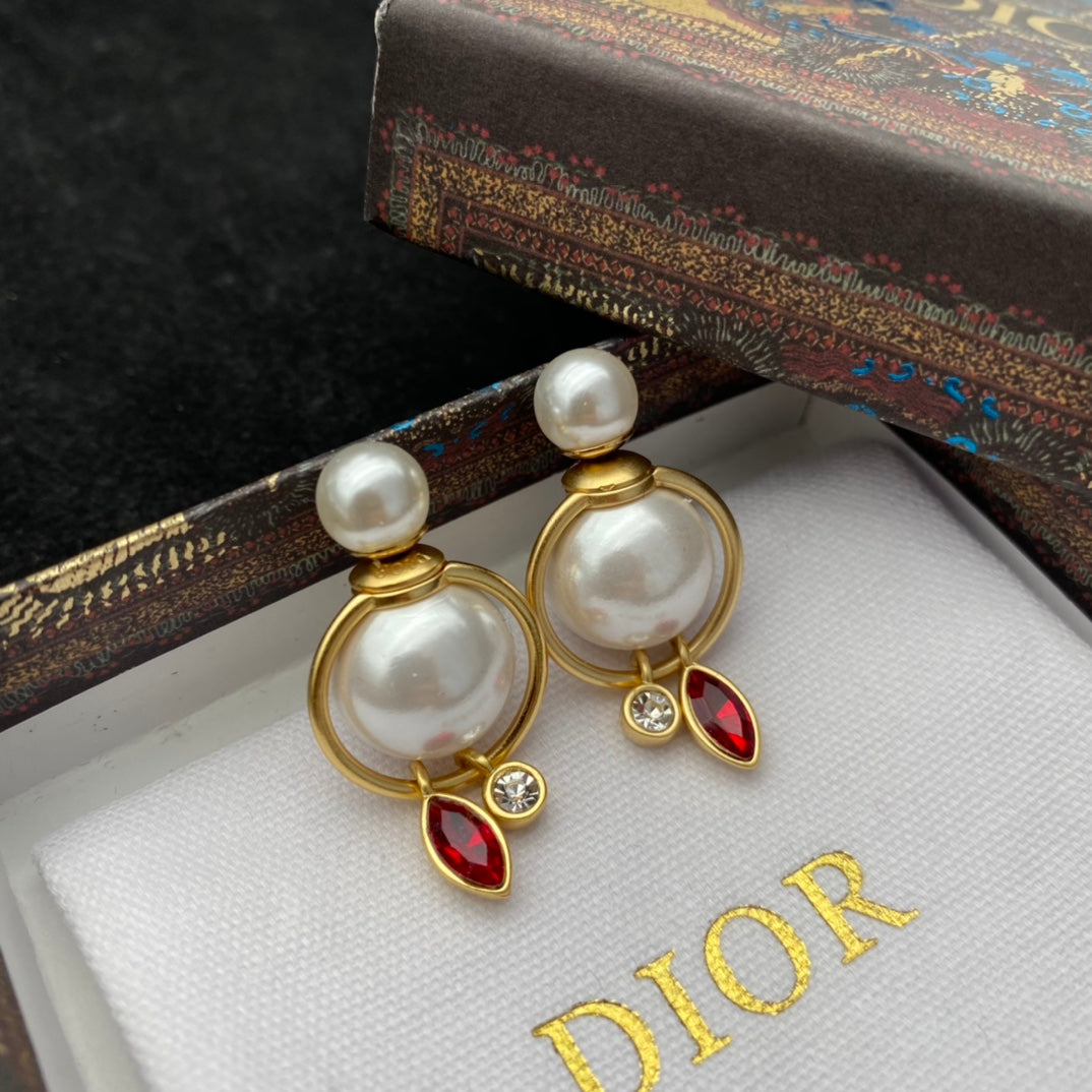 1YD202EDE Stylish Earrings