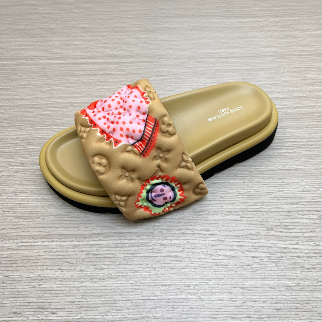 5YE154ZDE Stylish Slippers