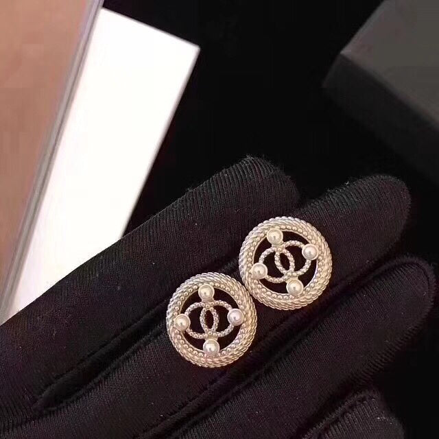 14C65EDE Stylish Earrings