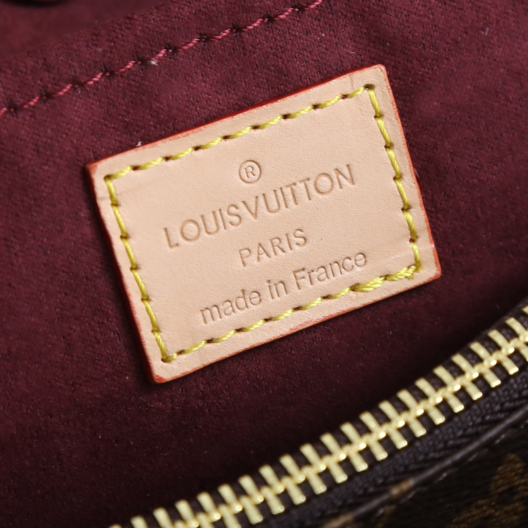 2XE317BDE Stylish leather bag 