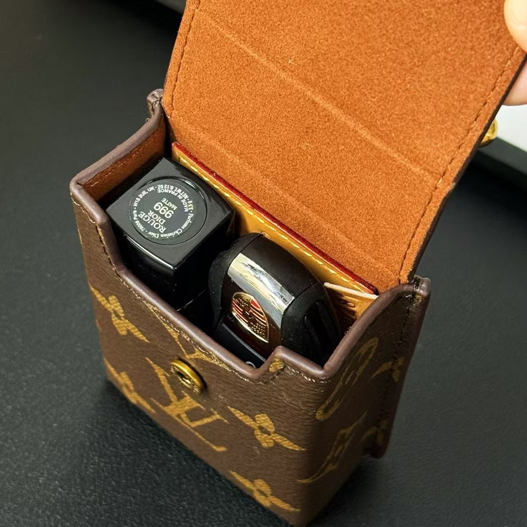 14E24ADE Stylish key closure