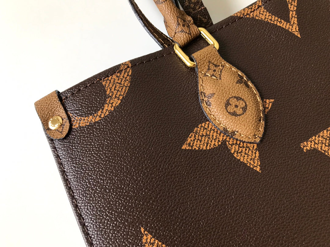 1XE65BDE Stylish leather bag 