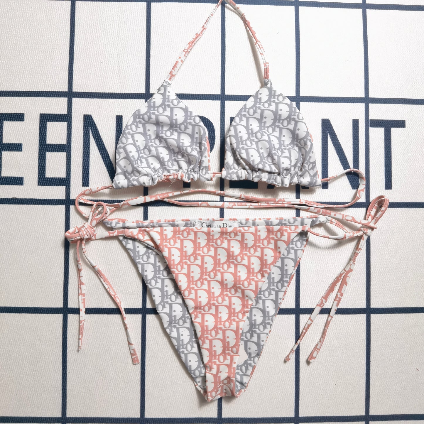 14D11YDE Stylish Bikini swimsuit