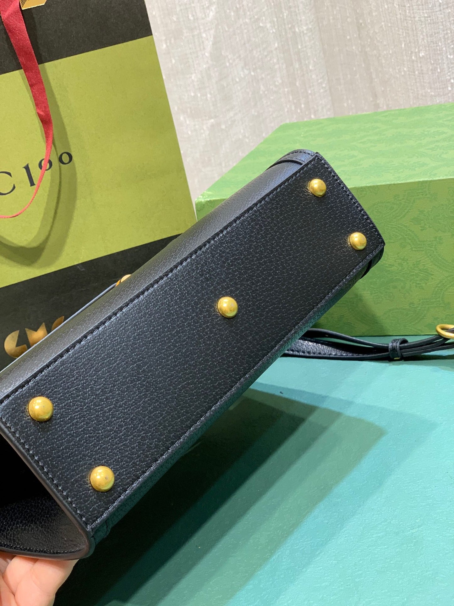 1XB114BDE Stylish leather bag 