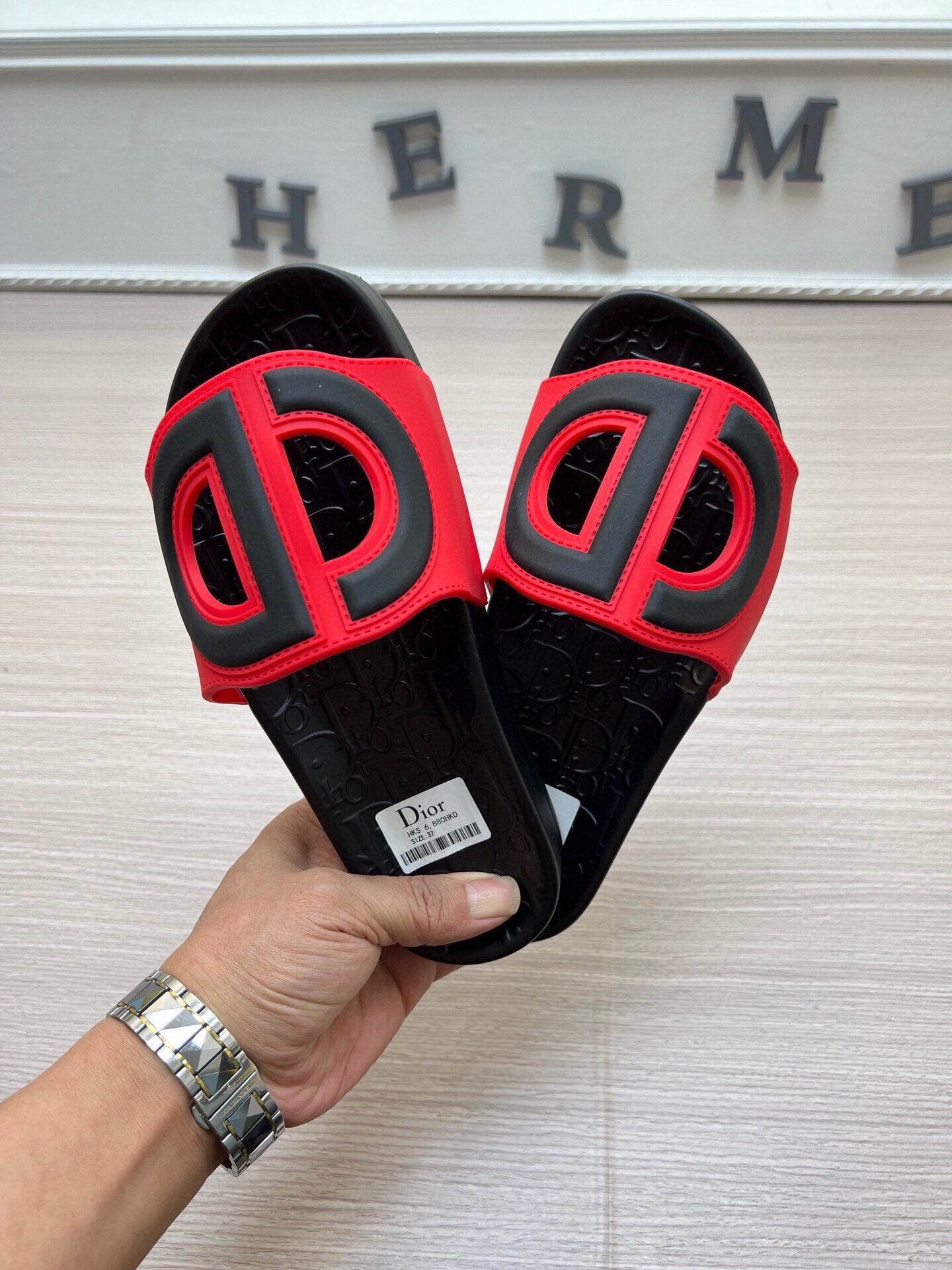 5LD213ZDE Stylish Slippers