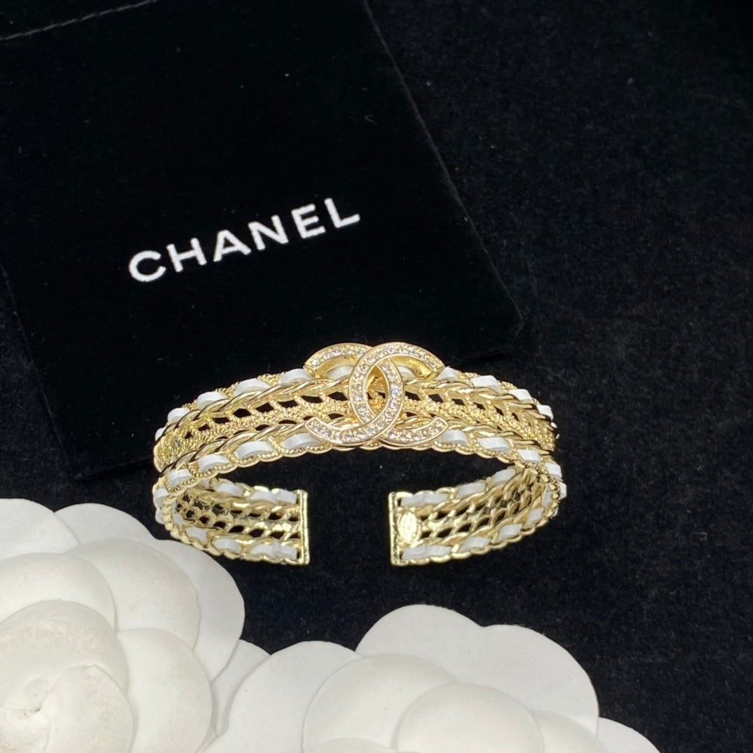 1XC577KDE Stylish Bracelets