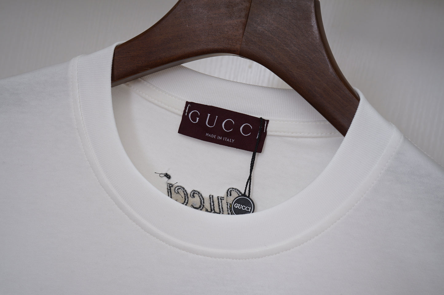 165NB23UDE Stylish T-shirt