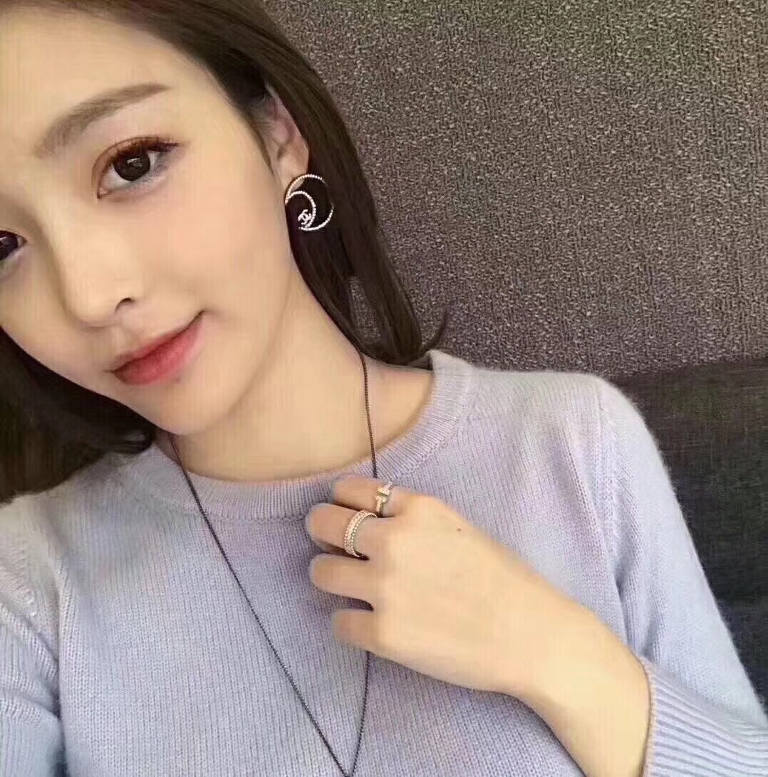 1YC314EDE Stylish Earrings