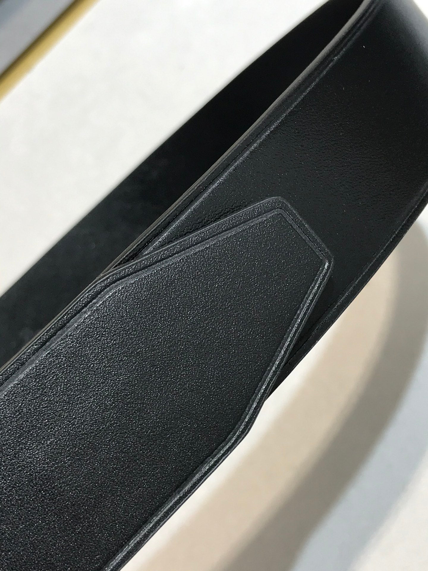 14V80PDE Stylish  High quality belt With full package