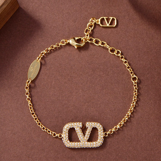 1YVL243KDE Stylish Bracelets