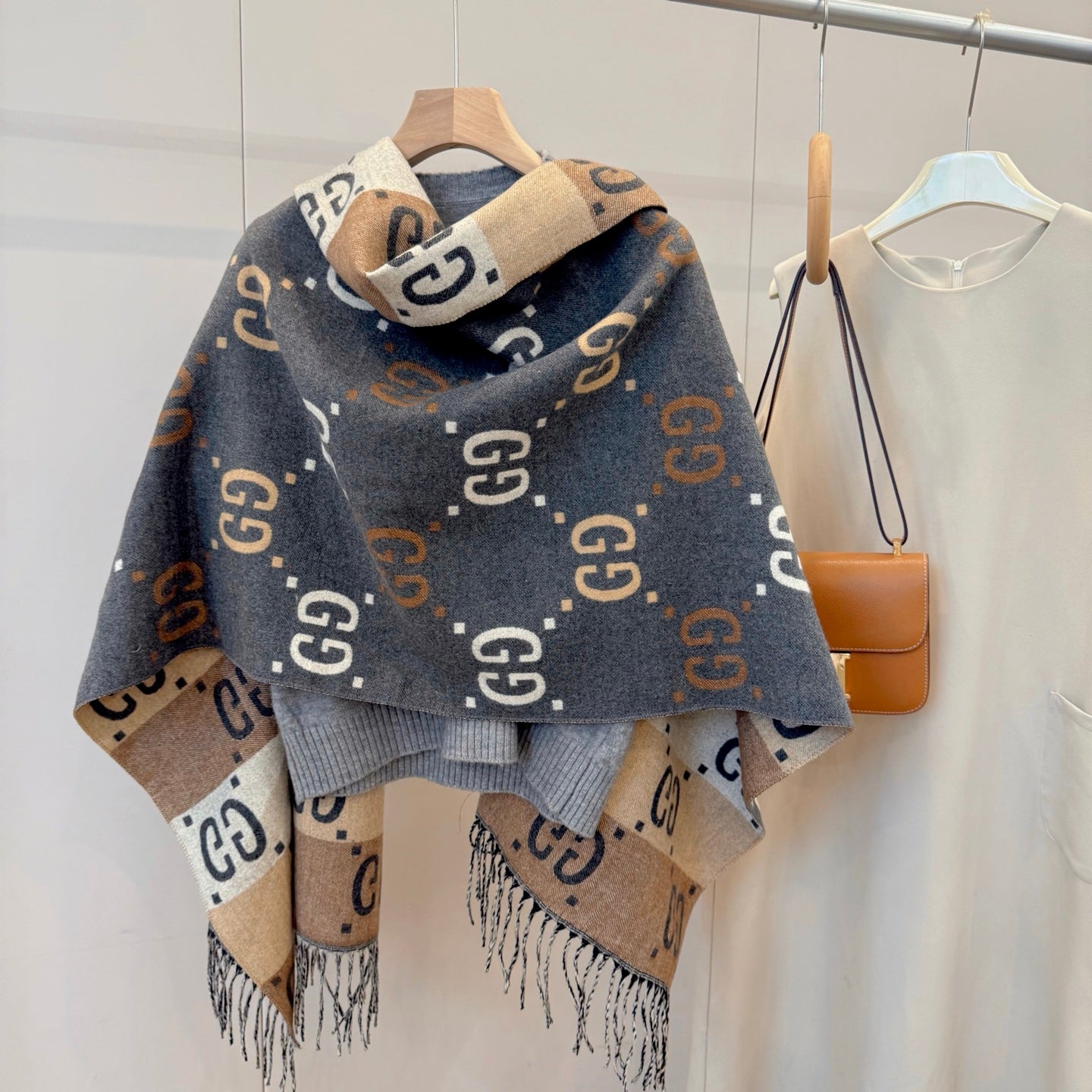 185RB67WDE Stylish Winter Scarves