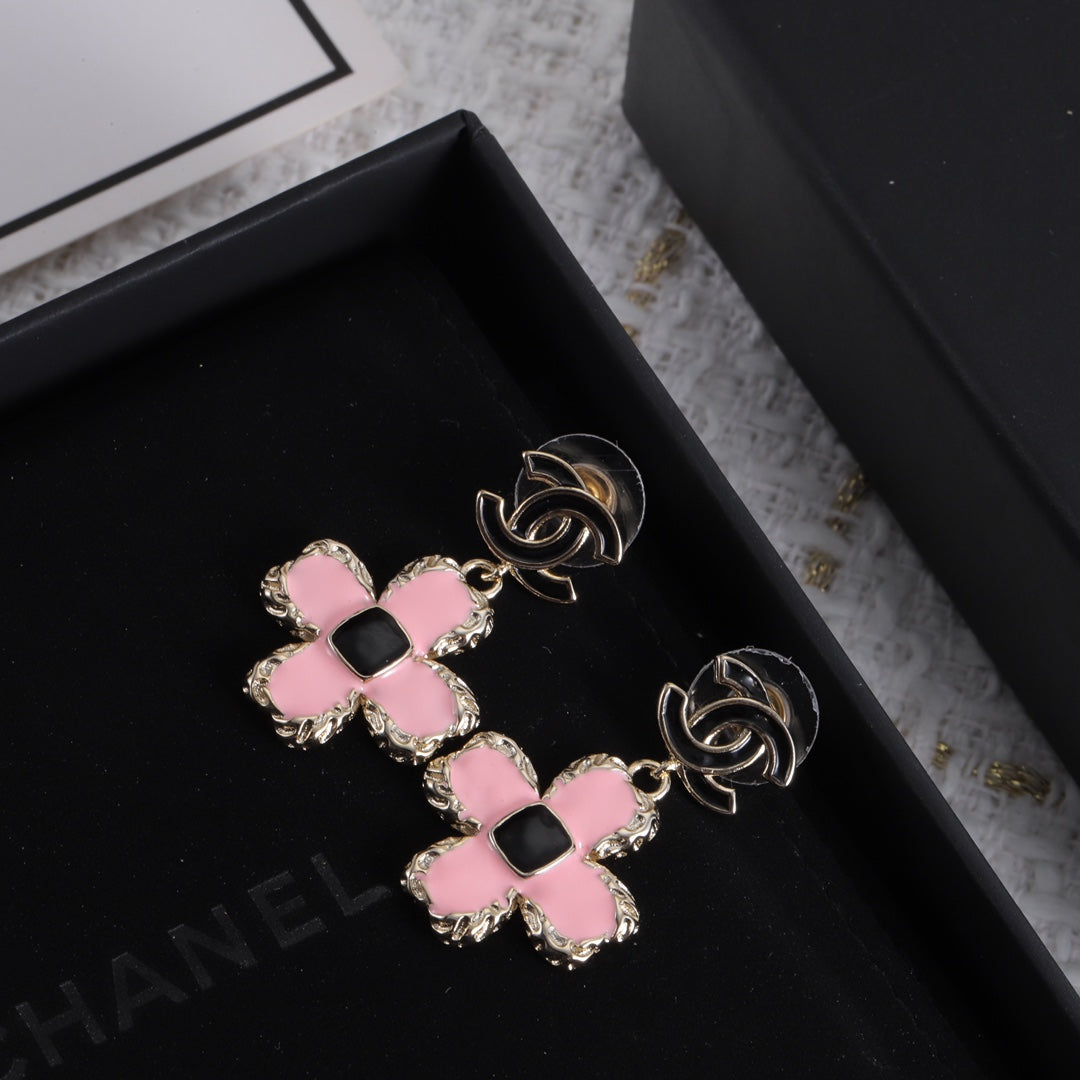 14C458EDE Stylish Earrings