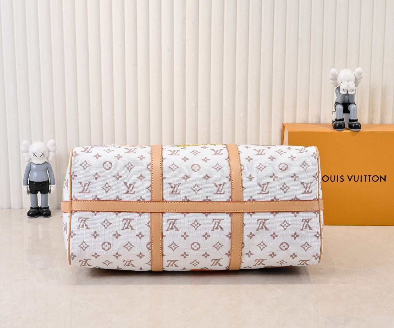 155NE21BDE Stylish Luggage bags