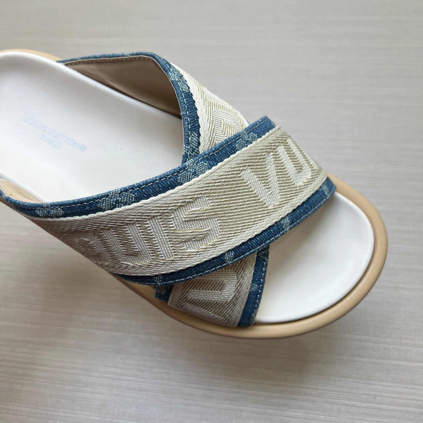 535ZE274ZDE Stylish Slippers