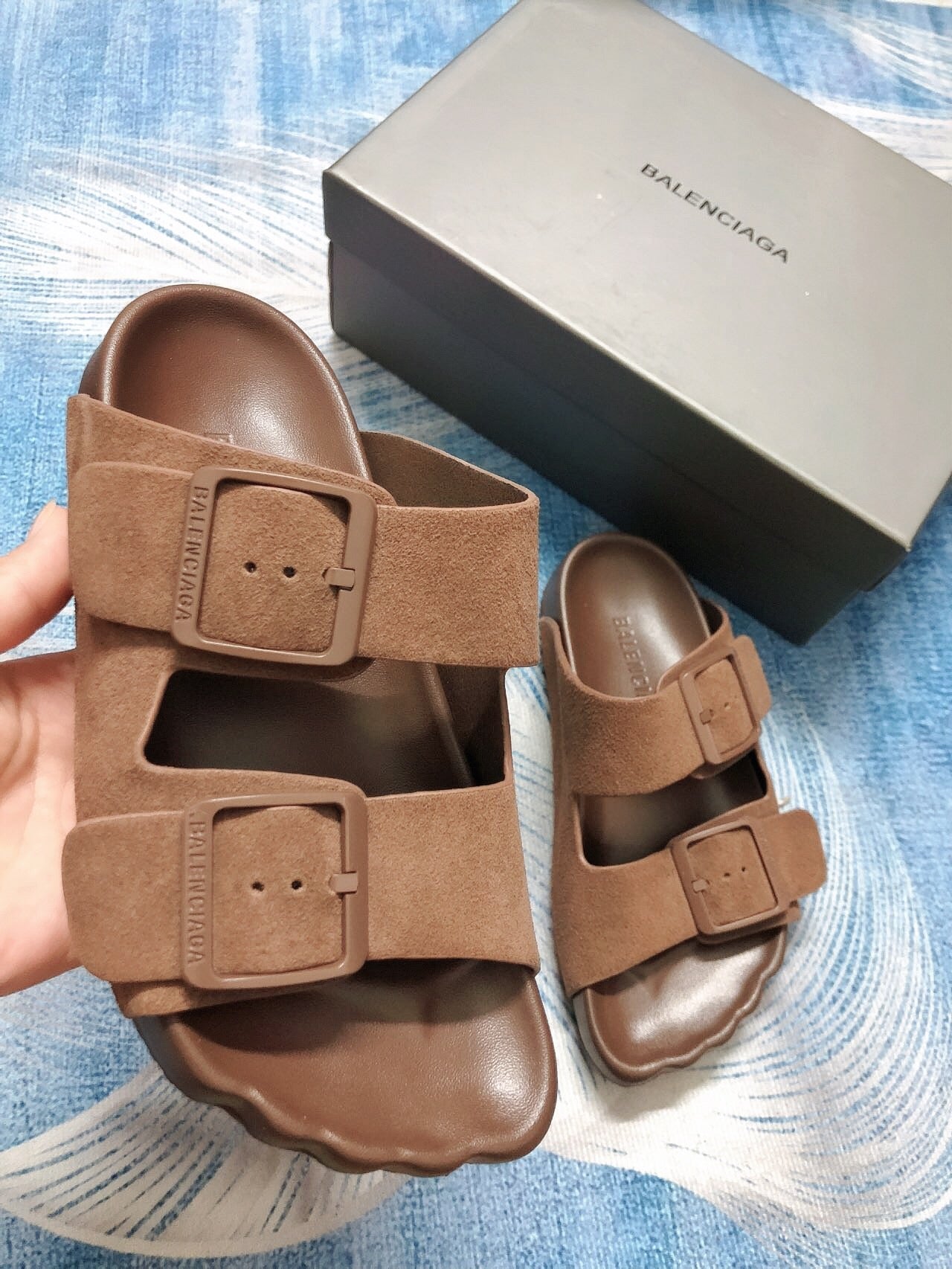 14J192ZDE Stylish Slippers