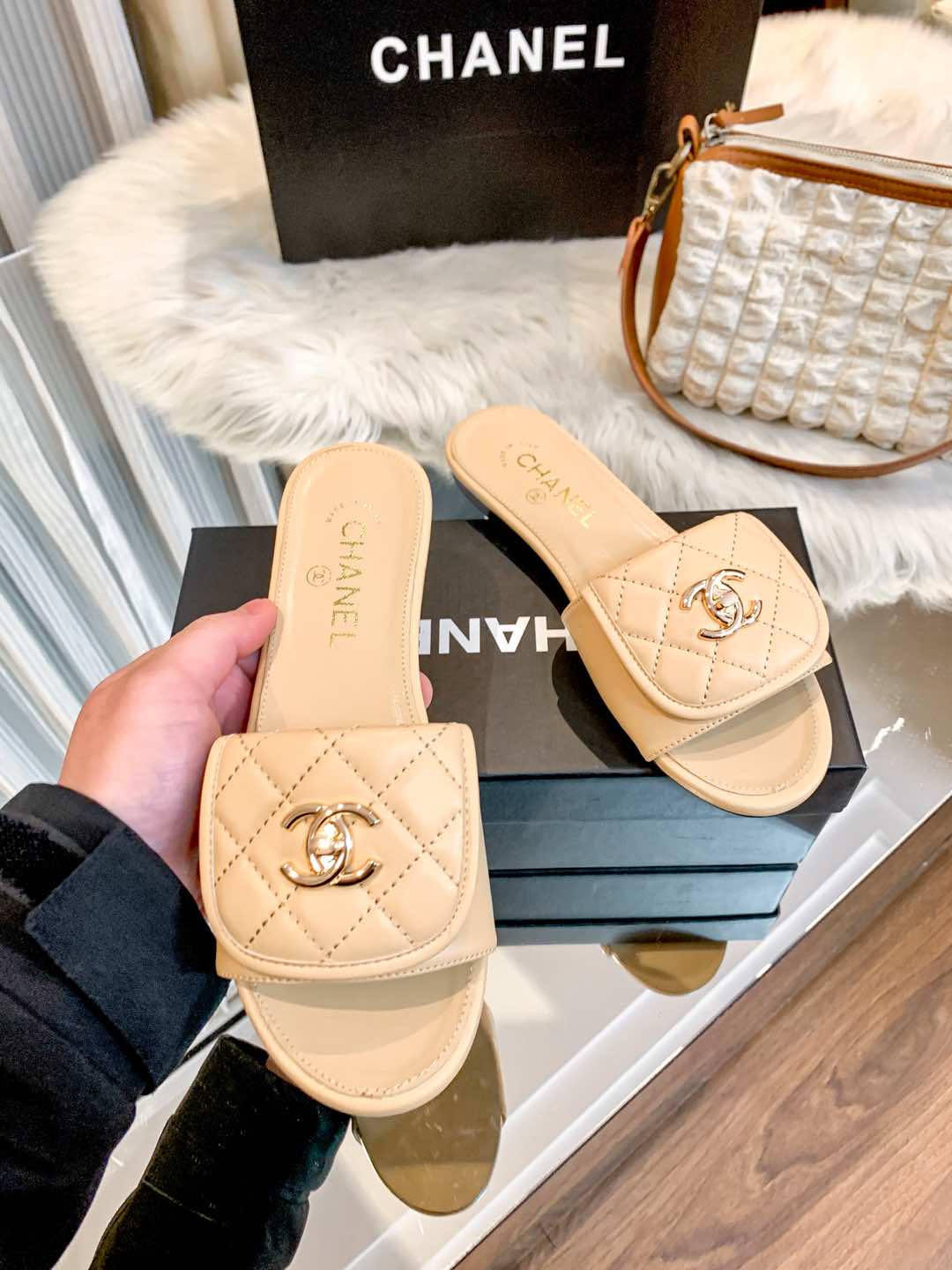 1ZC229ZDE Stylish Slippers