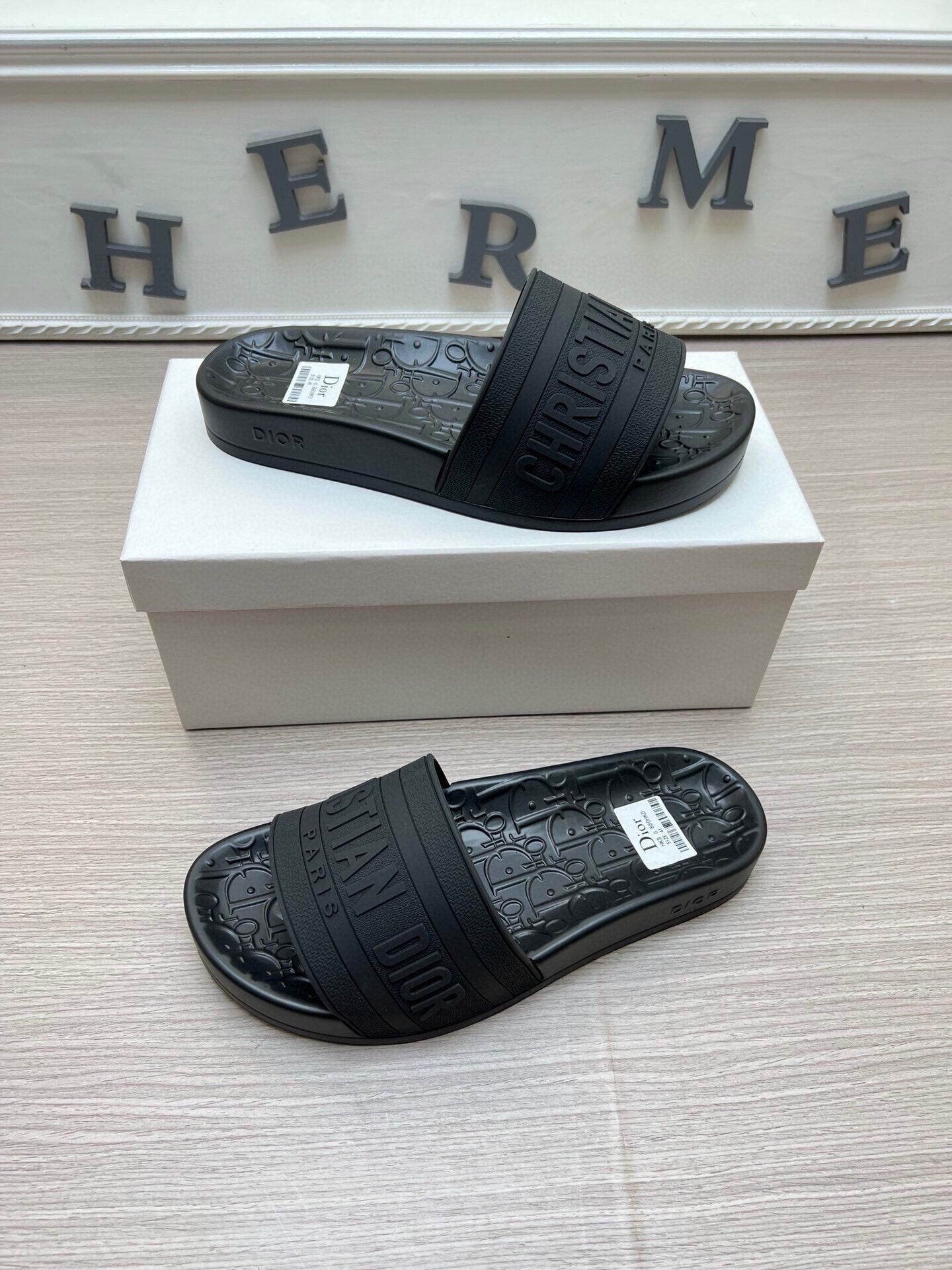5LD212ZDE Stylish Slippers