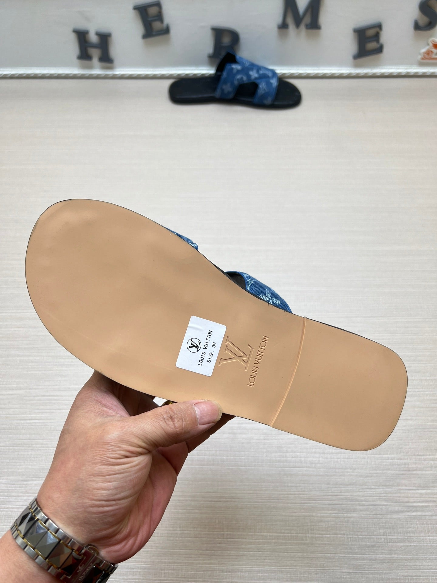 54E28ZDE Stylish slippers