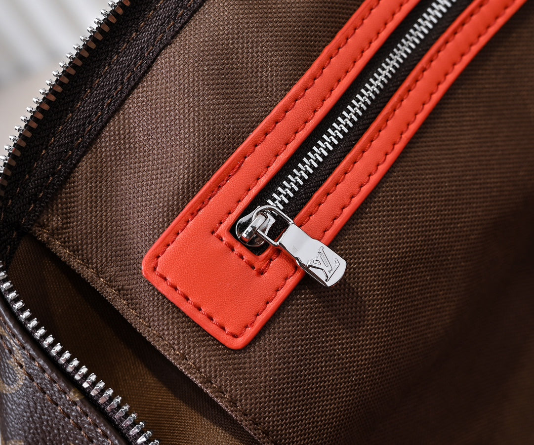 165NE89BDE Stylish leather luggage bags