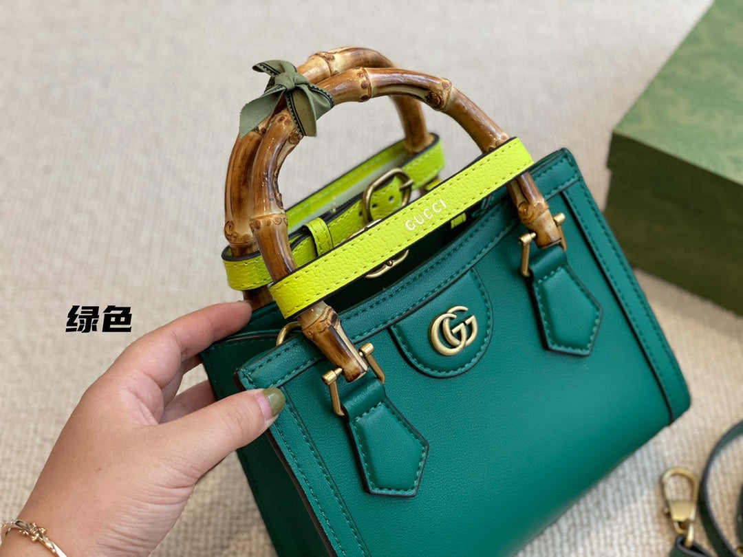 1XB118BDE Stylish leather bag 