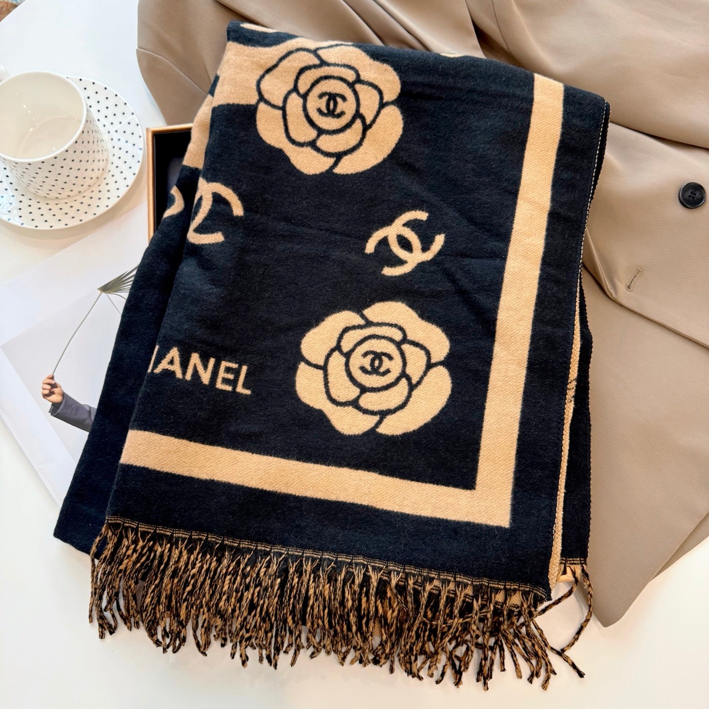 185RC68WDE Stylish Winter Scarves