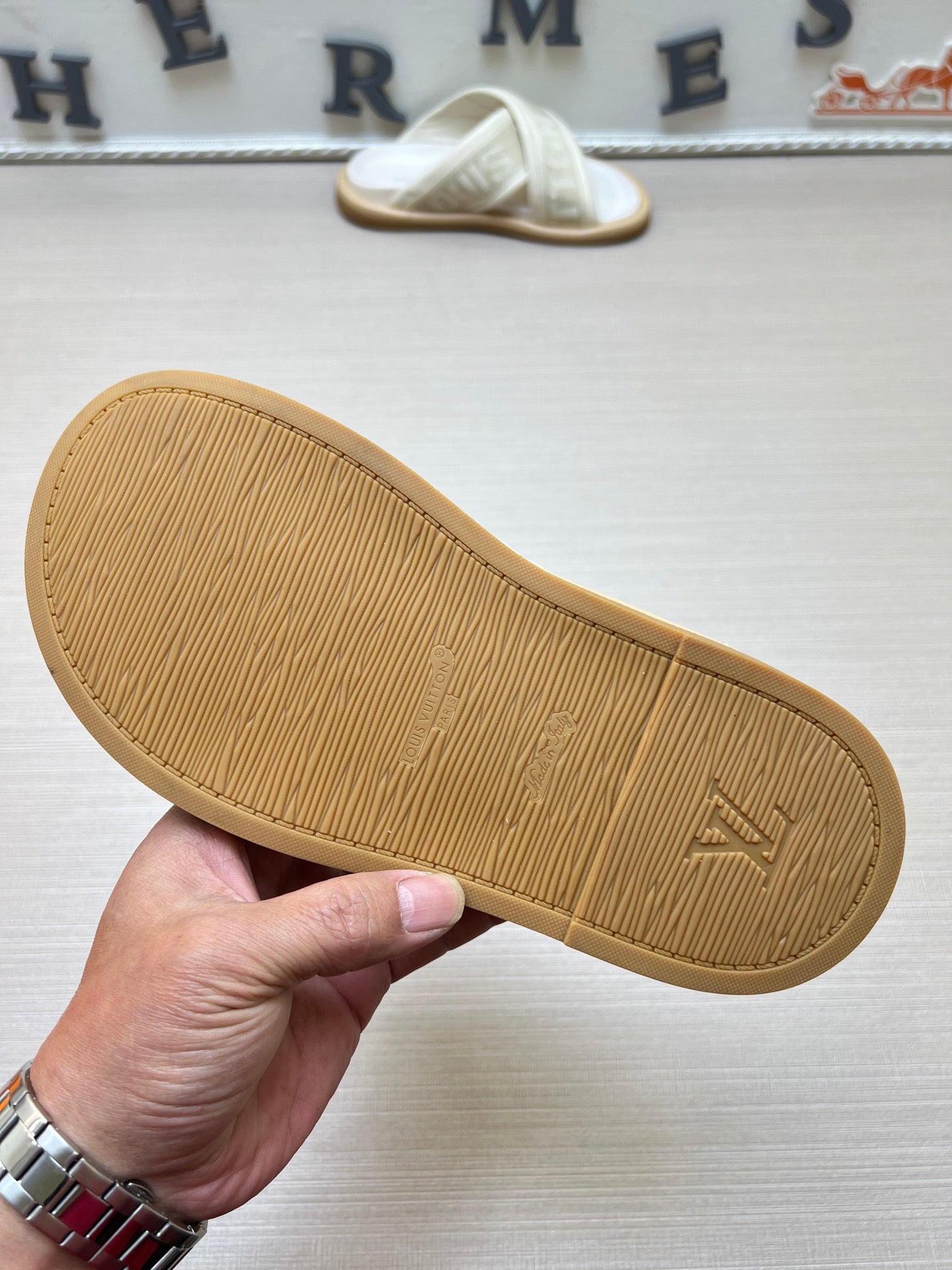 535ZE271ZDE Stylish Slippers