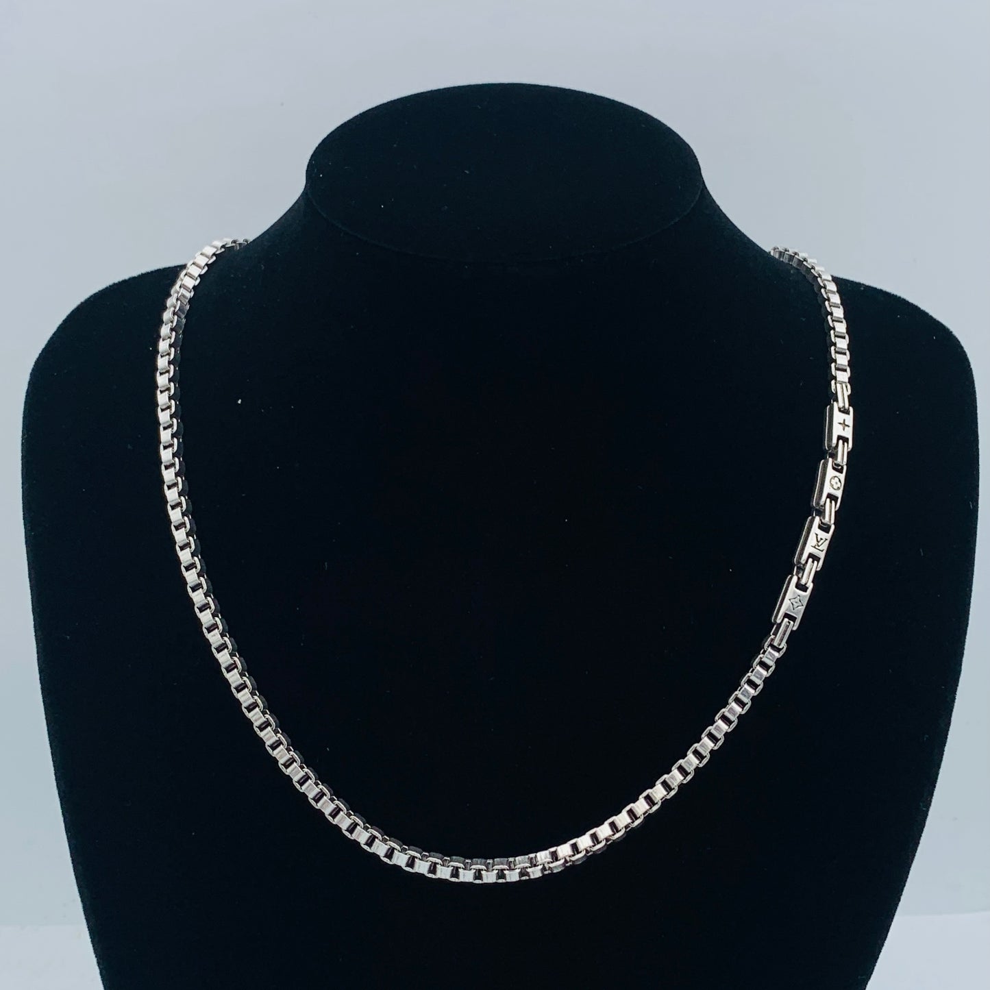 175RE21XDE Stylish  Necklaces