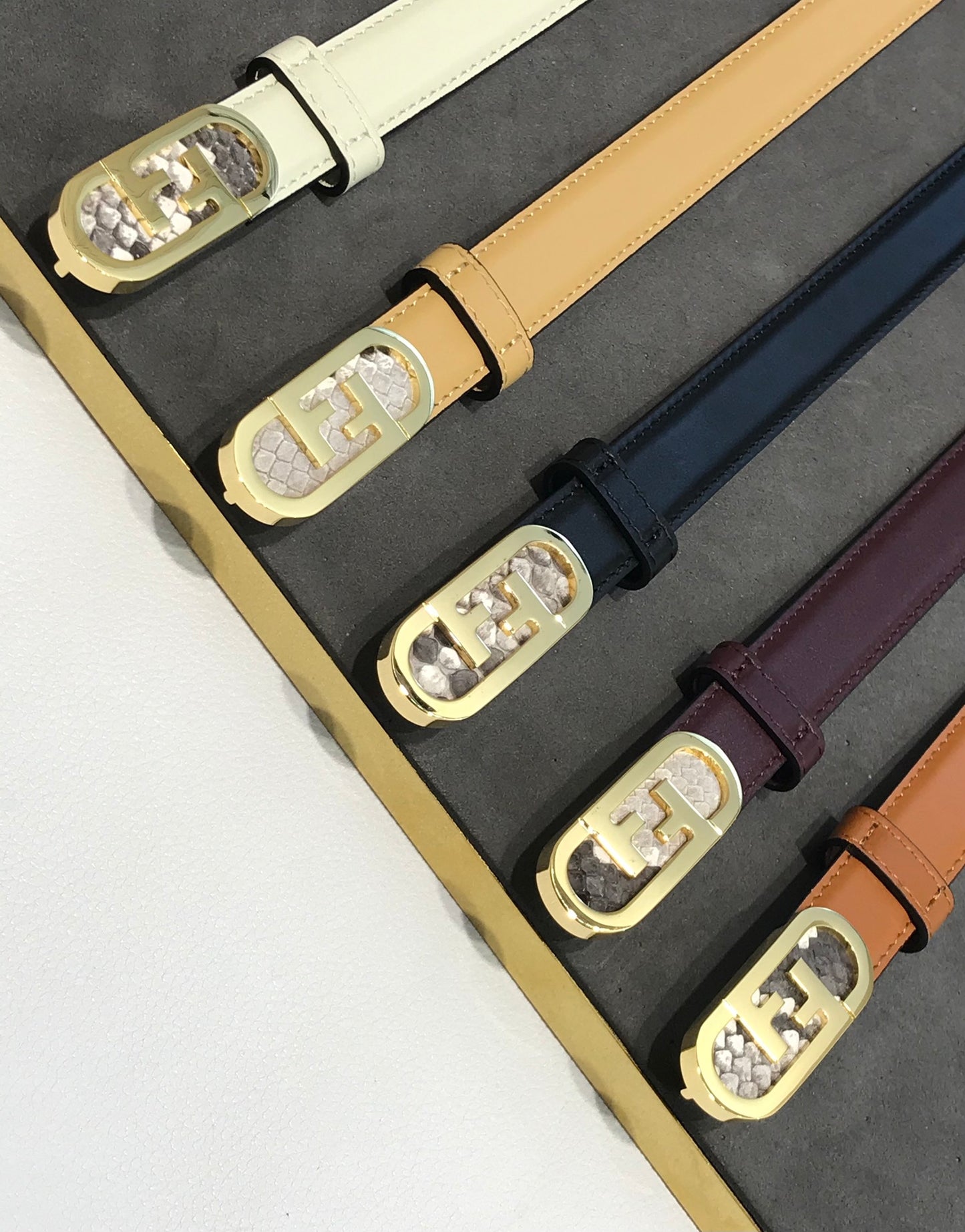 14F76PDE Stylish  High quality belt With full package