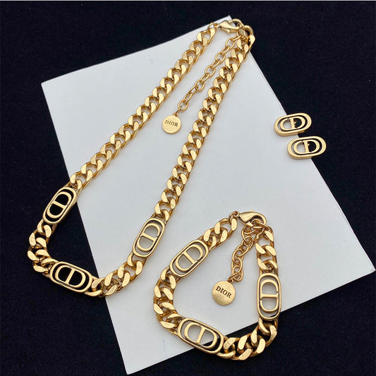 3D394XDE Stylish Bracelets