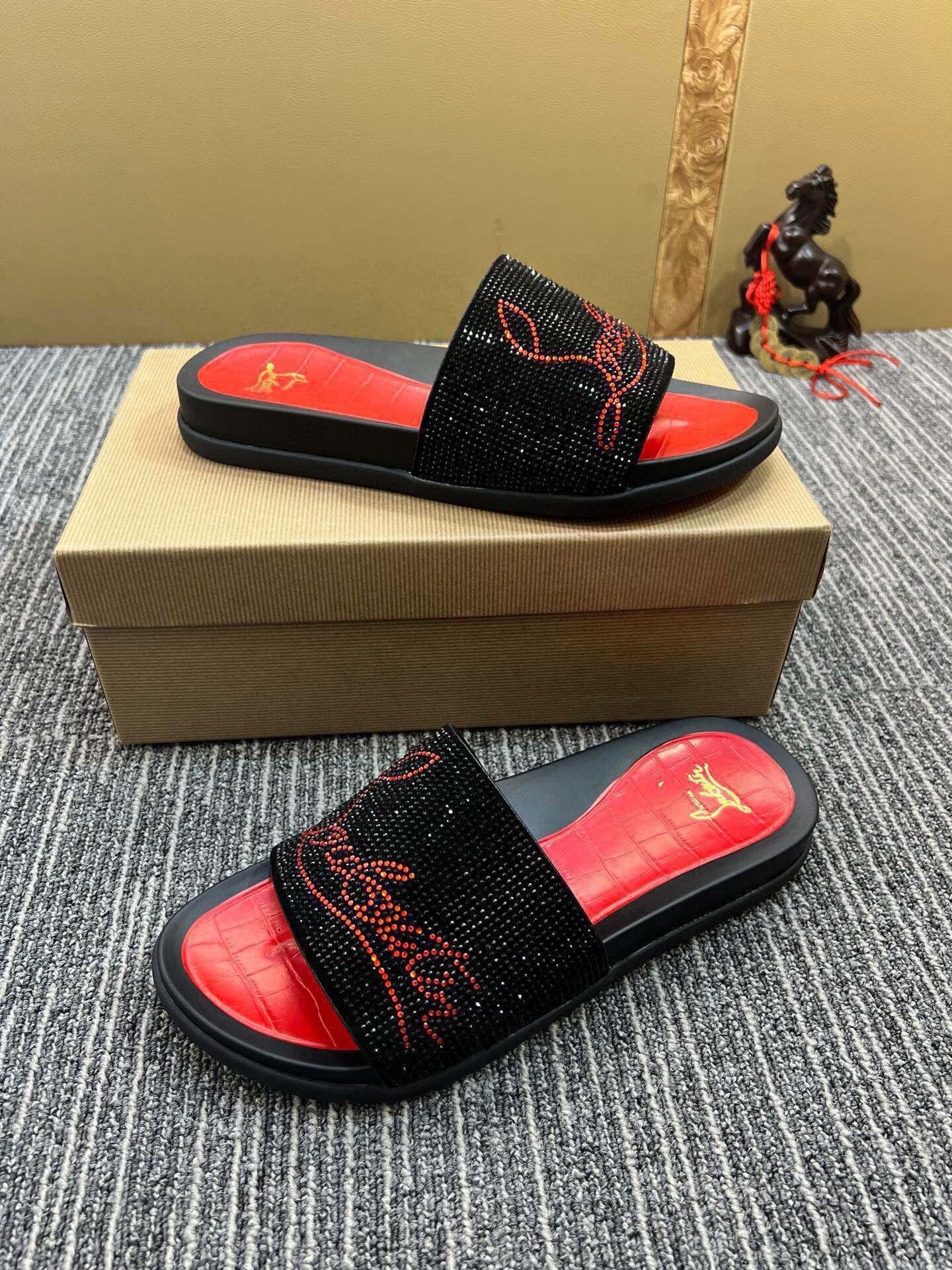 54A128ZDE Stylish slippers