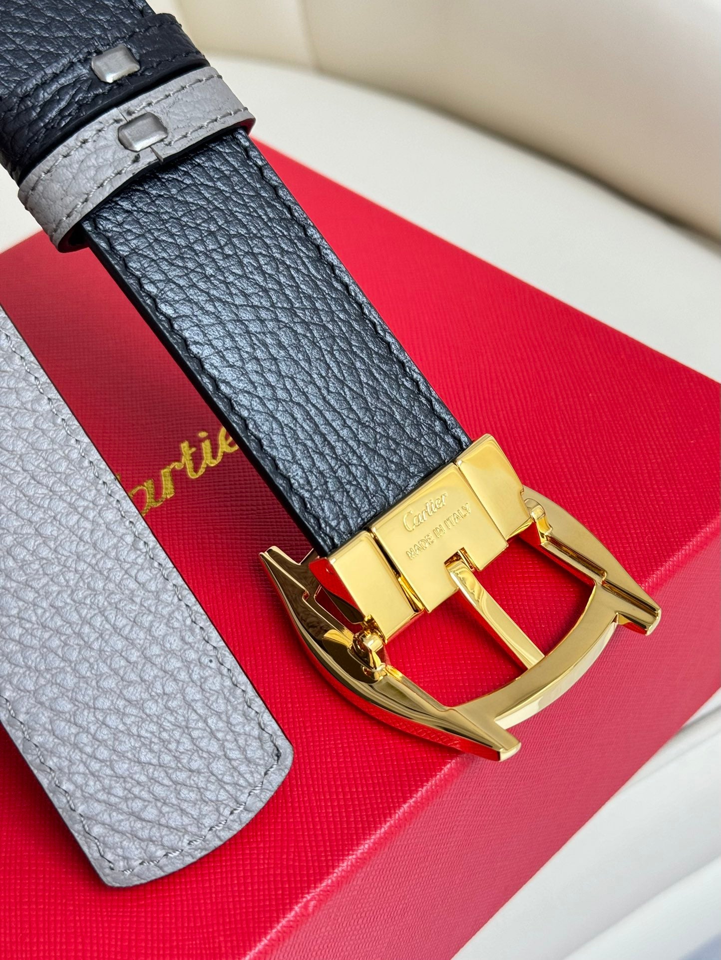 1WK173PDE Stylish  High quality belt With full package