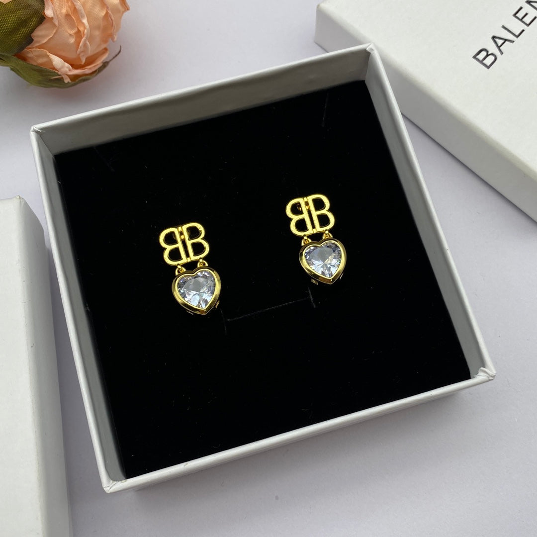 1YJ440EDE Stylish Earrings