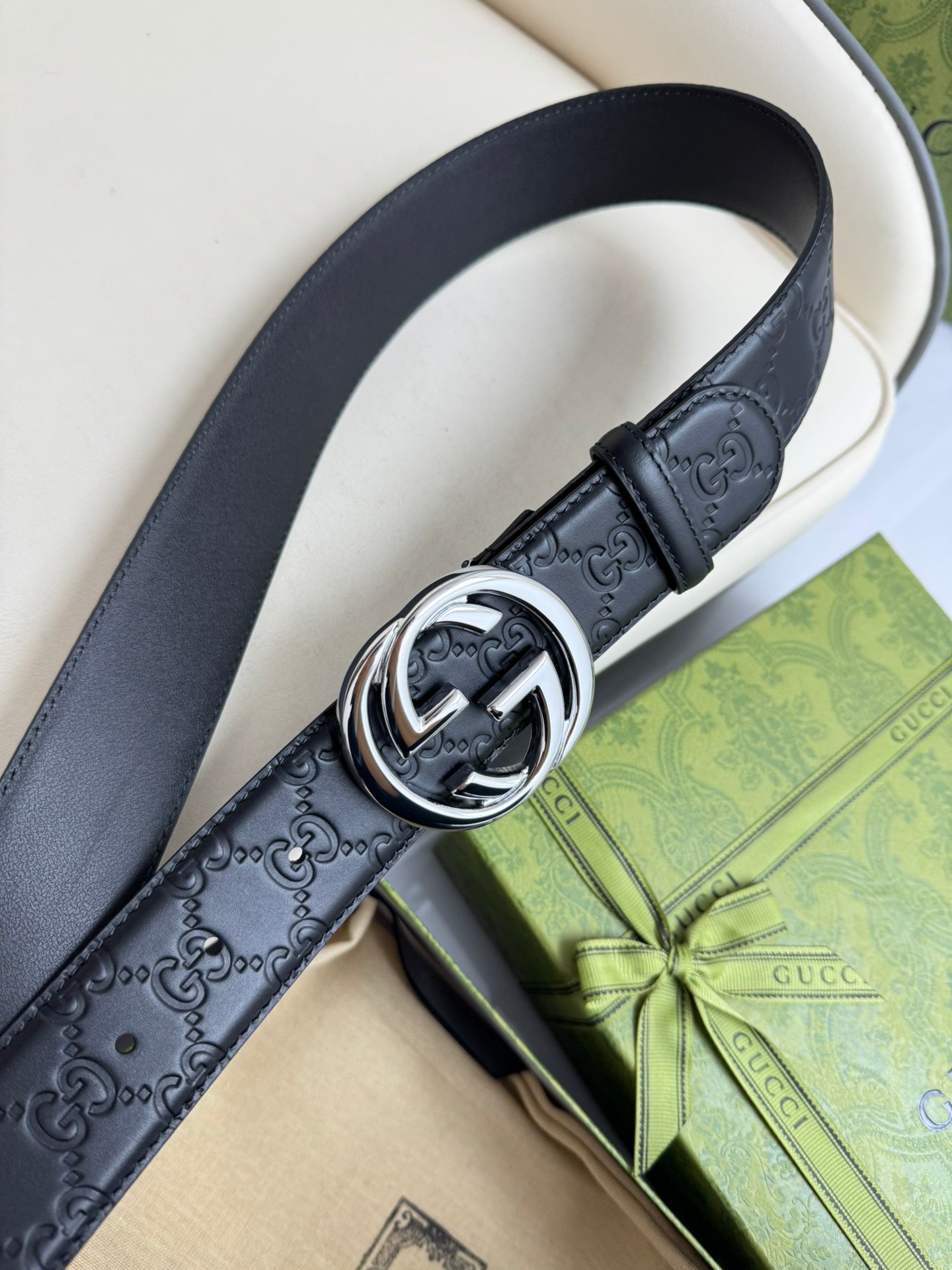 155RB241PUE Stylish High quality belt With full package