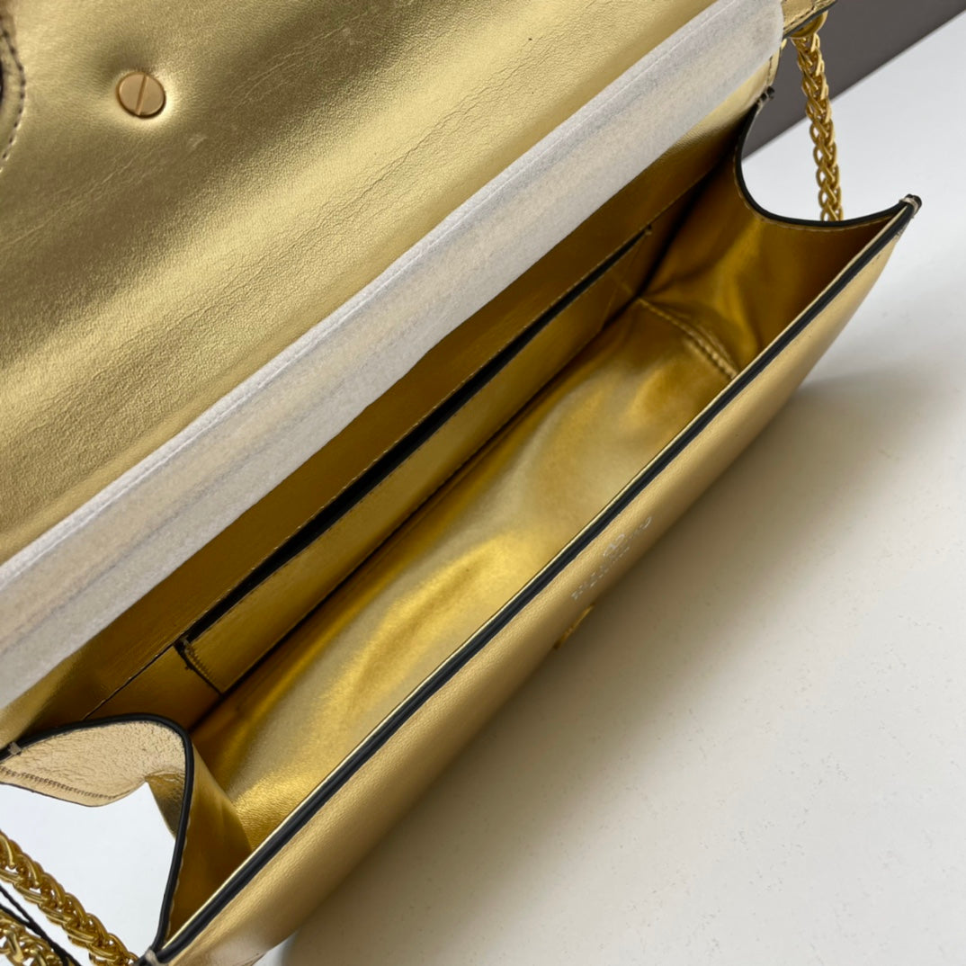 155NVL2BDE Stylish leather bag