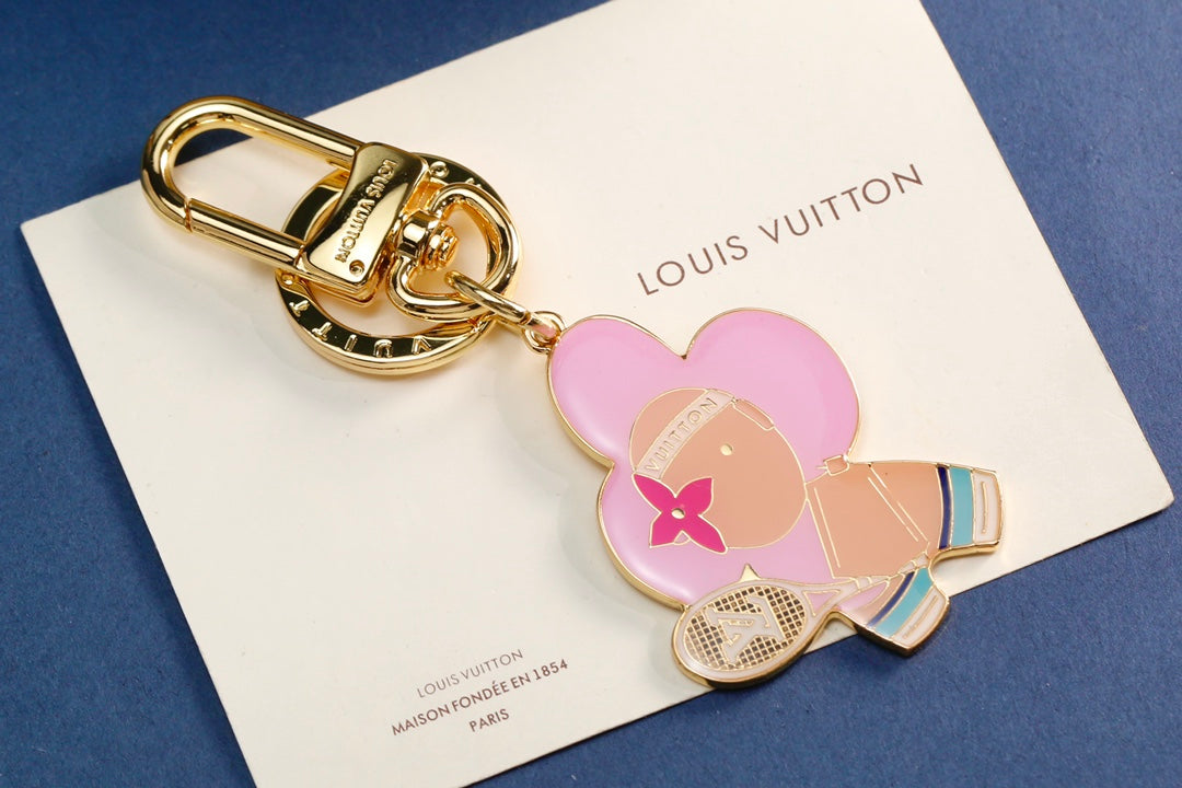 14E5ADE Stylish key closure