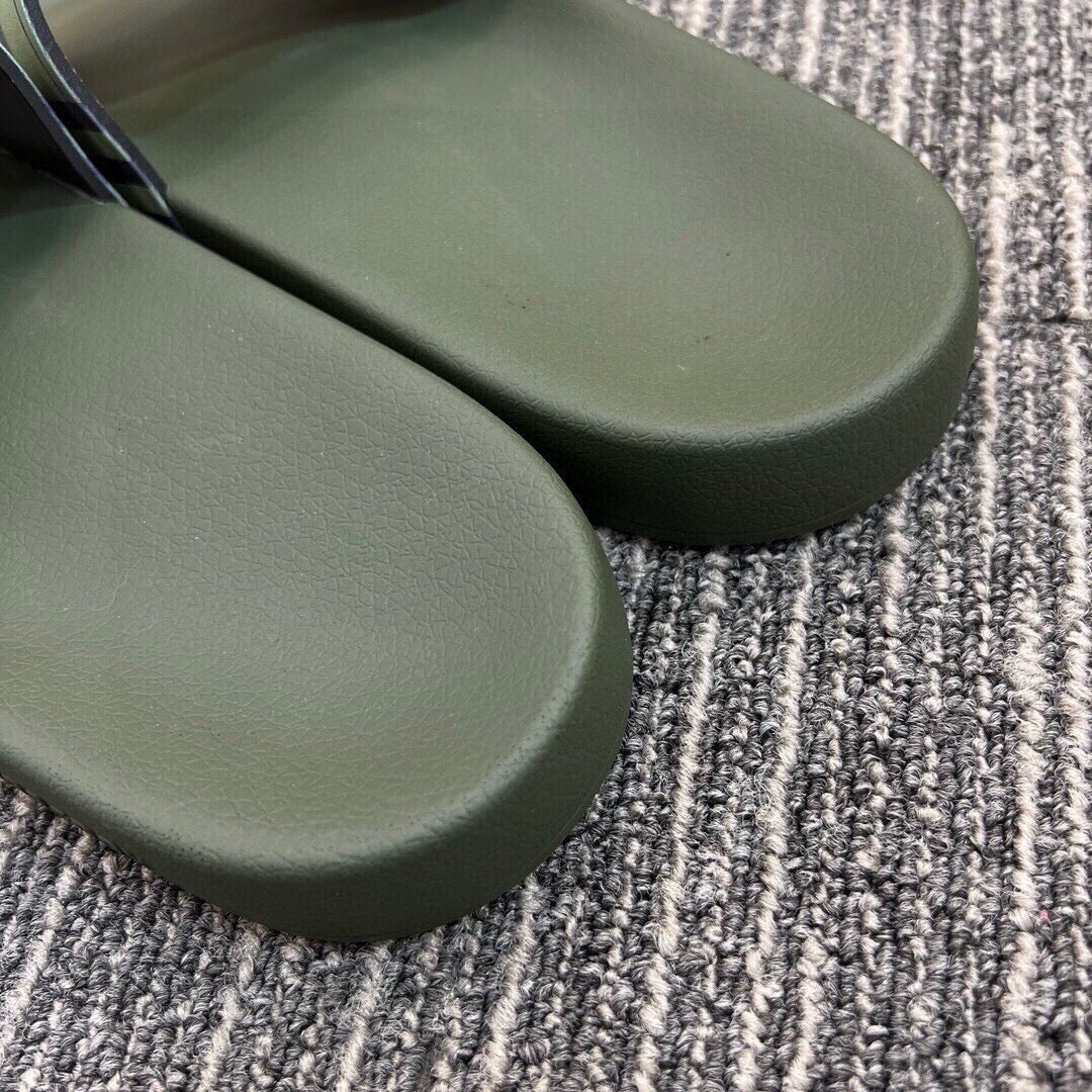 535ZR259ZDE Stylish Slippers