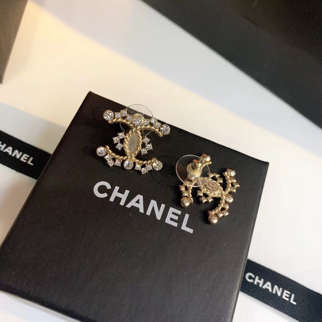 1YC306EDE Stylish Earrings