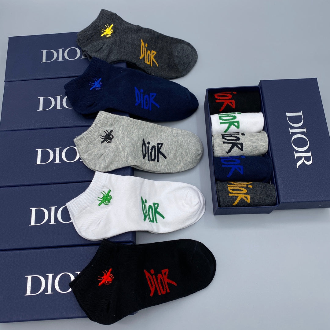 235QD41SDE Stylish socks(5 pairs )