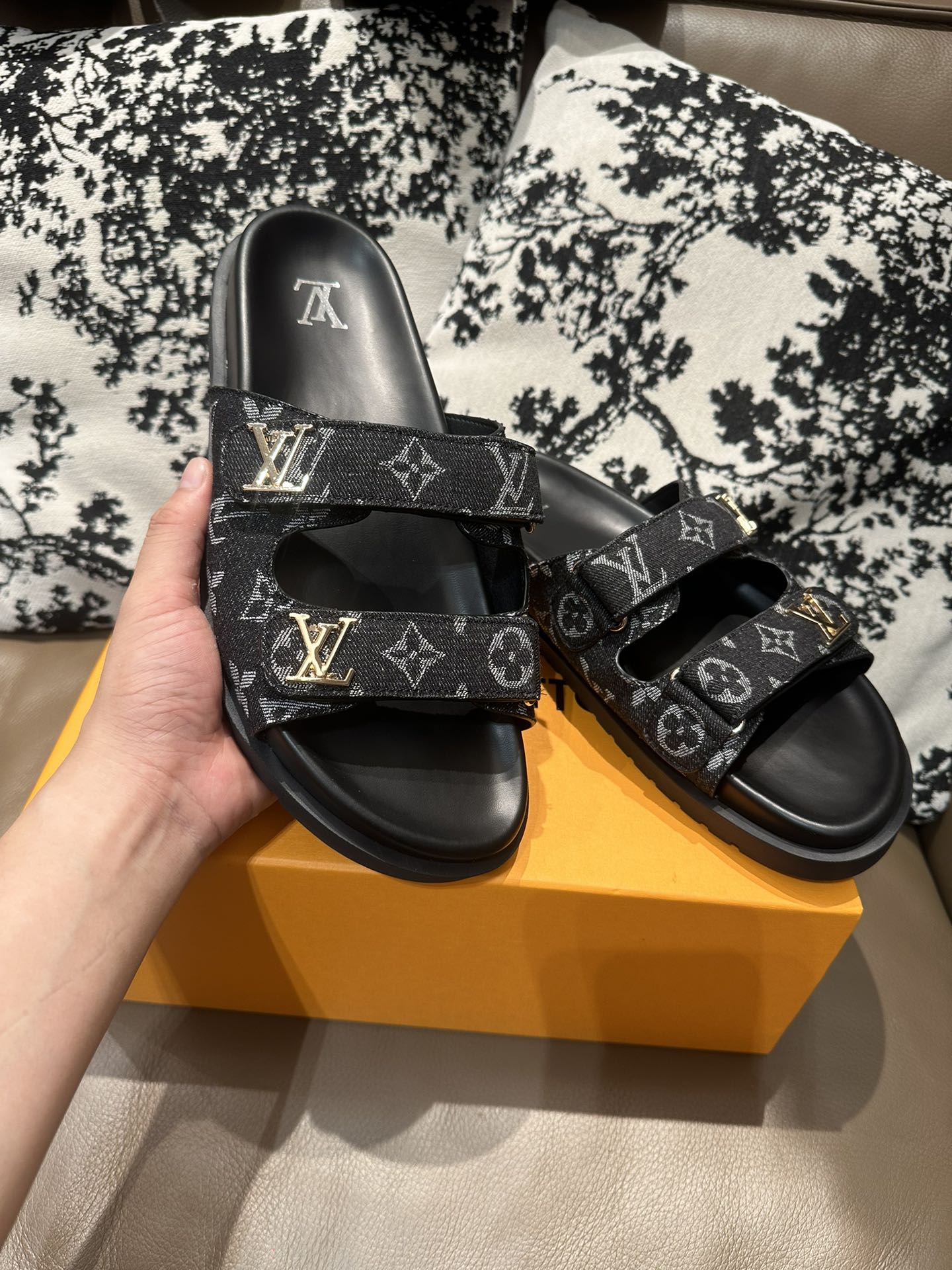 285ZE29ZDE Stylish leather Shoes